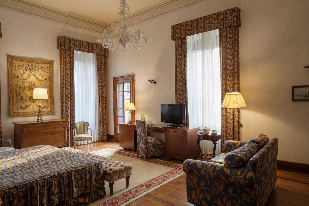 Hotel Villa Giona サン・ピエトロ・イン・カリアーノ エクステリア 写真