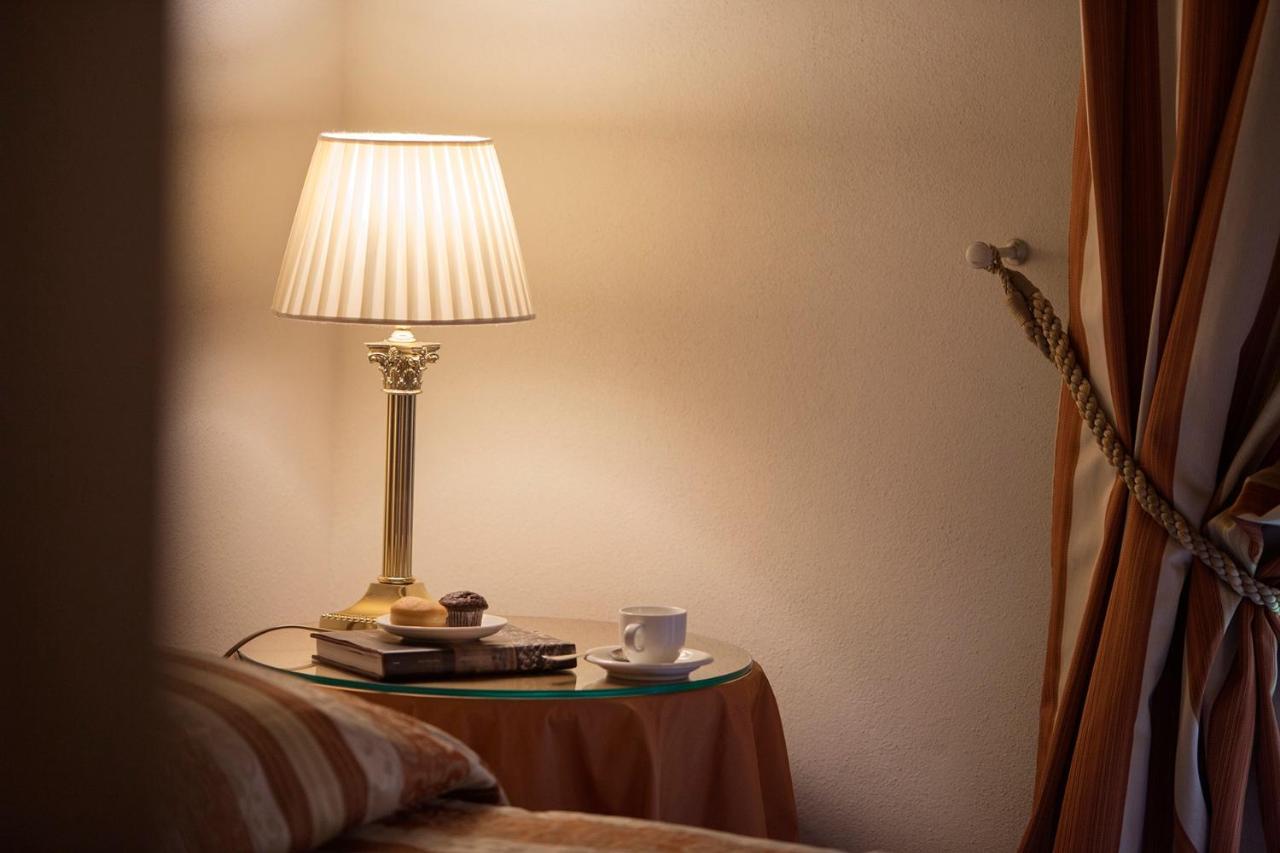 Hotel Villa Giona サン・ピエトロ・イン・カリアーノ エクステリア 写真